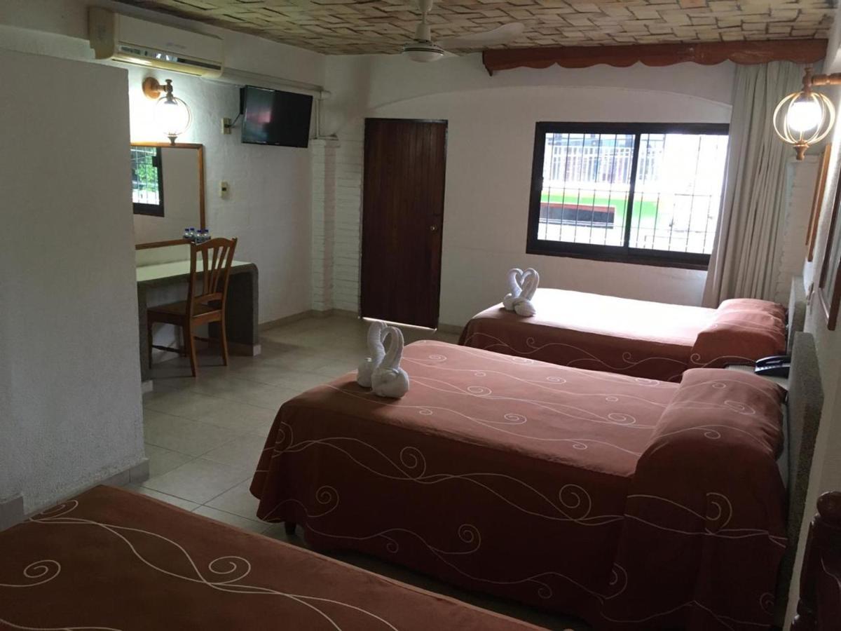 Arcos Hotel Catemaco Buitenkant foto