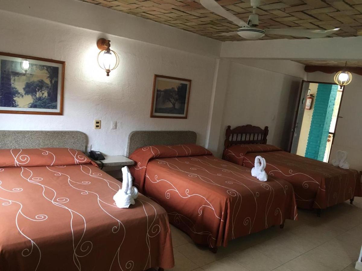 Arcos Hotel Catemaco Buitenkant foto